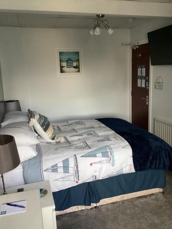 By The Seaside Bed & Breakfast Blackpool Exterior foto