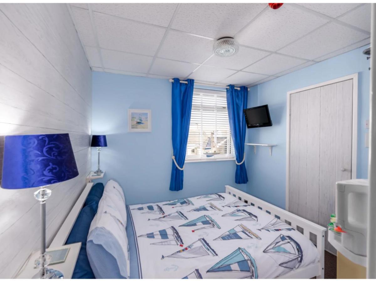 By The Seaside Bed & Breakfast Blackpool Exterior foto
