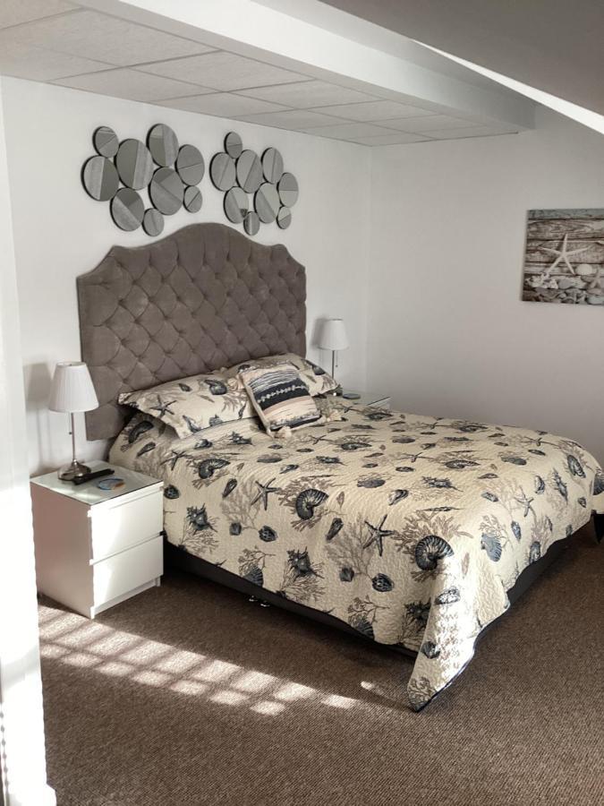 By The Seaside Bed & Breakfast Blackpool Exterior foto