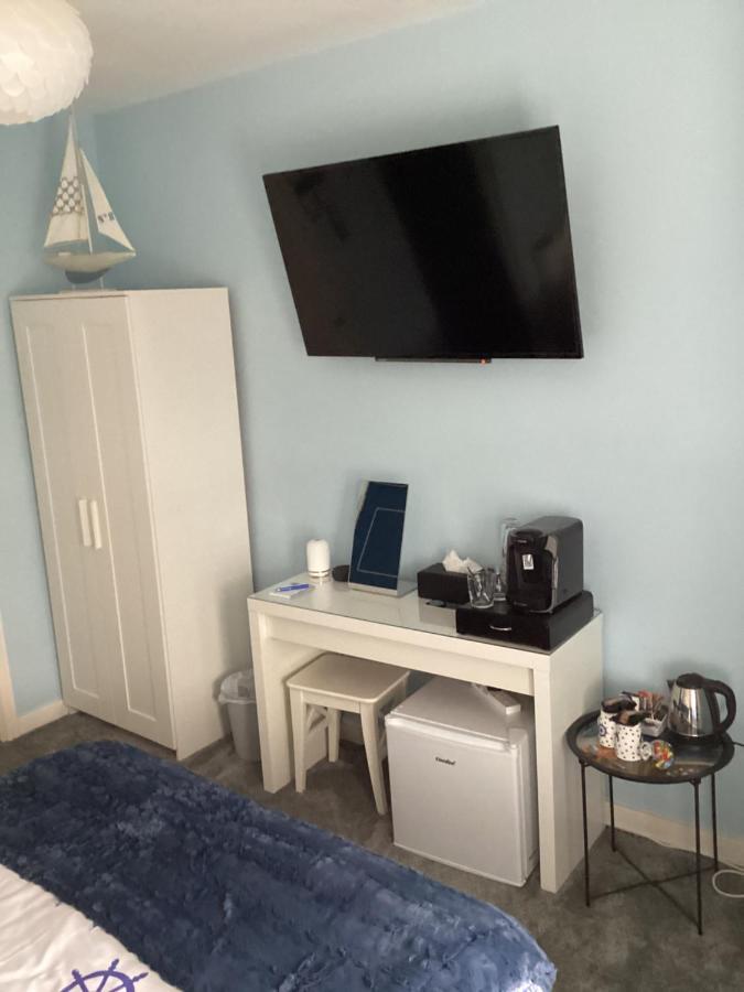 By The Seaside Bed & Breakfast Blackpool Exterior foto