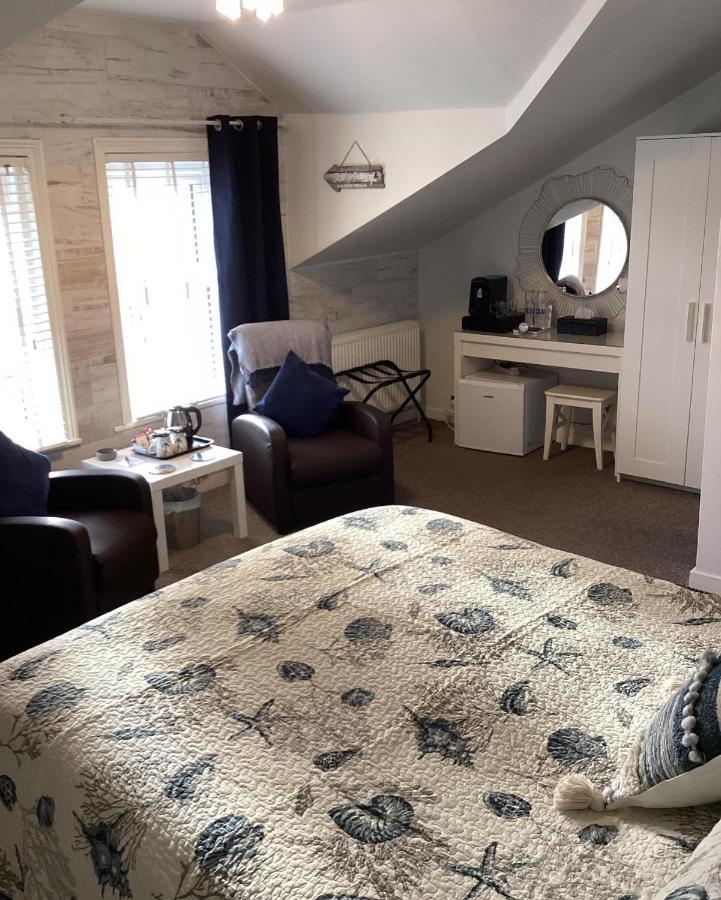 By The Seaside Bed & Breakfast Blackpool Exterior foto