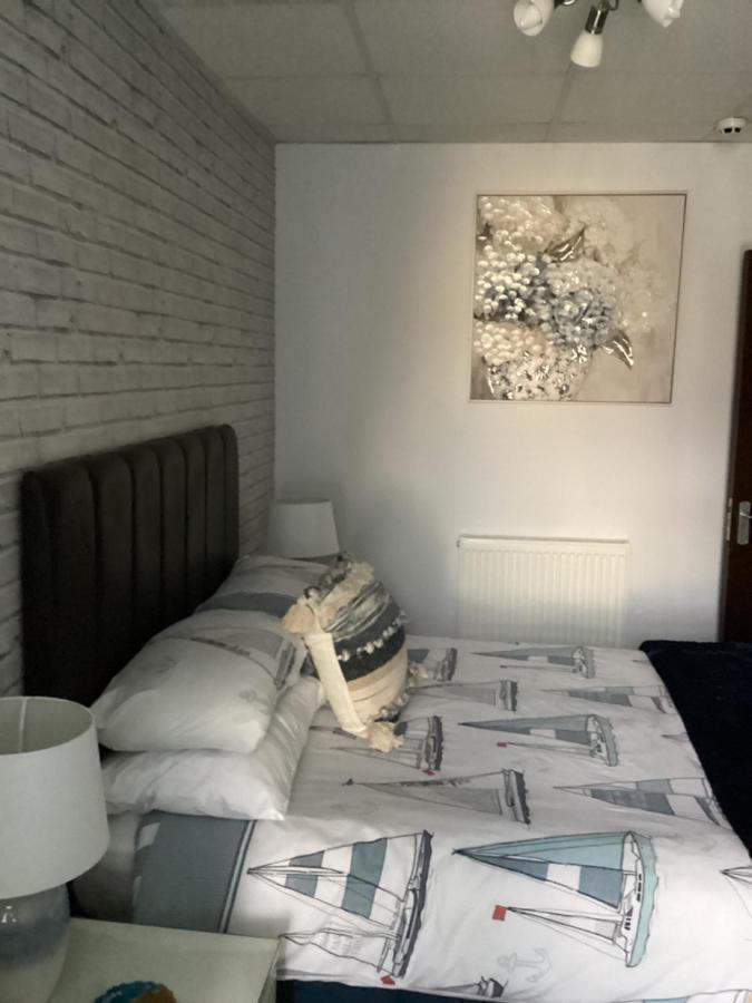 By The Seaside Bed & Breakfast Blackpool Exterior foto